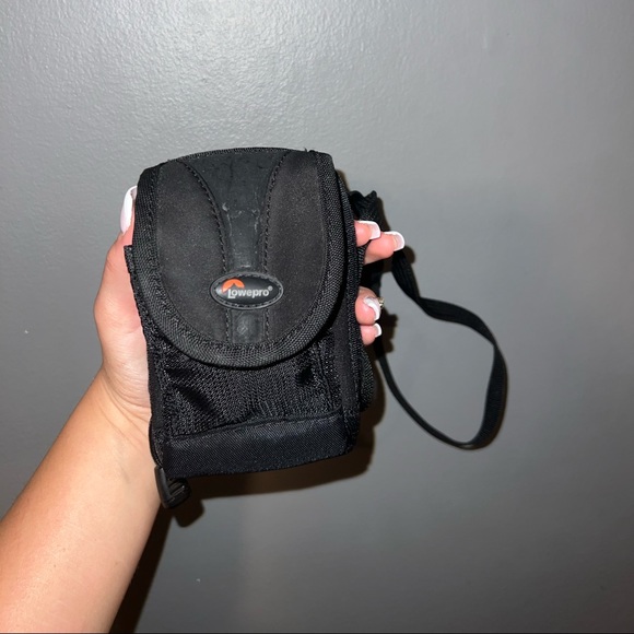 LowePro Camera Bag - Picture 1 of 4